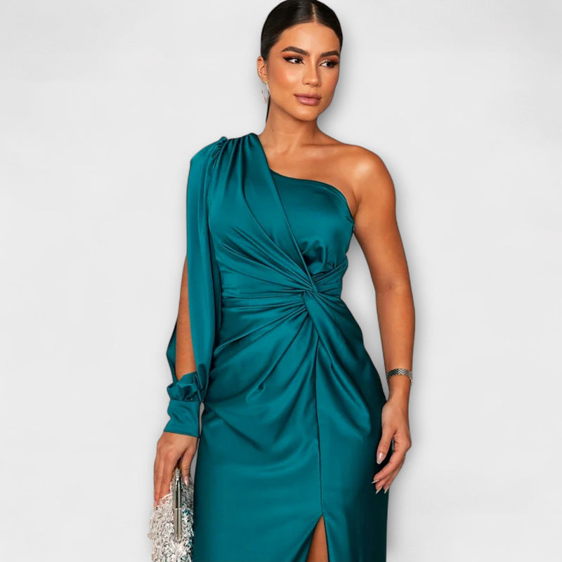 Julie - Elegantní šaty s Rafinovaností