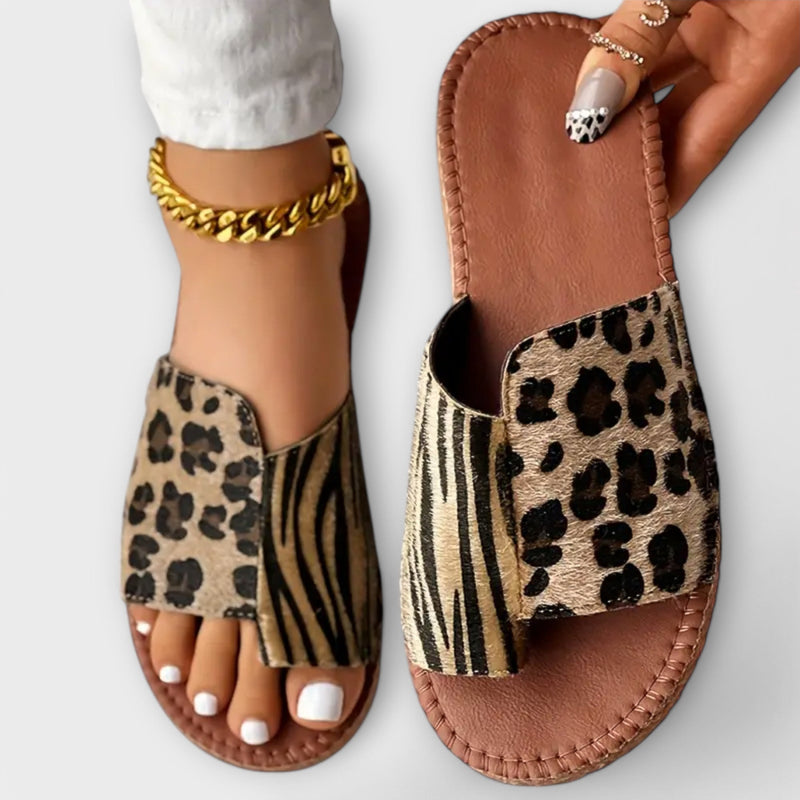 Stylové dvoubarevné pantofle s leopardím vzorem