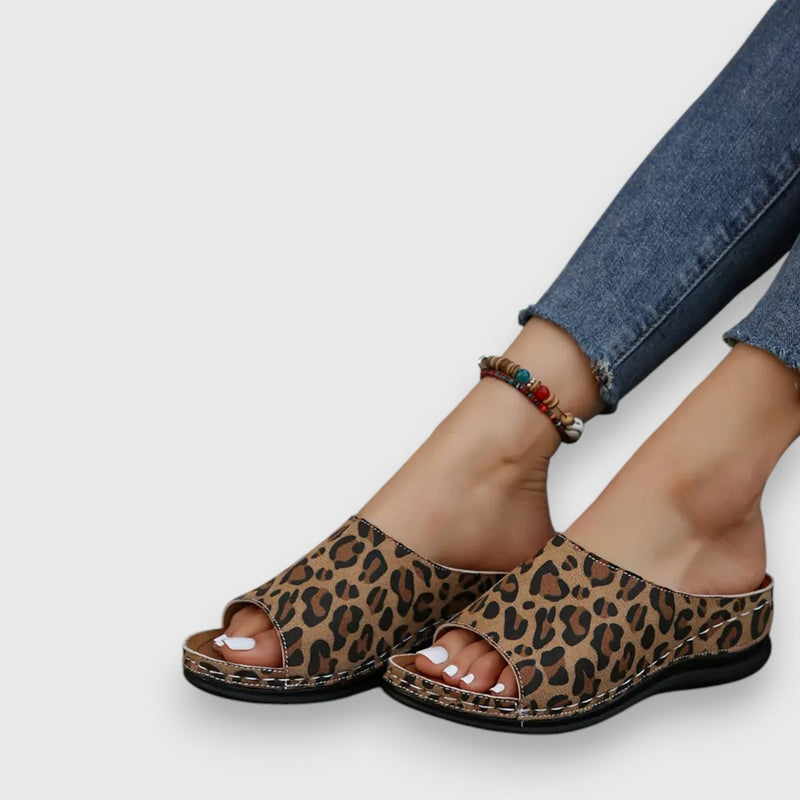 Tina – Leopardí sandály