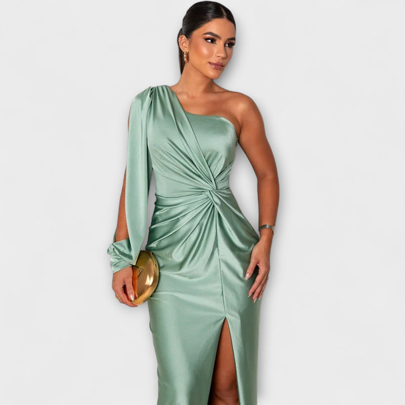 Julie - Elegantní šaty s Rafinovaností