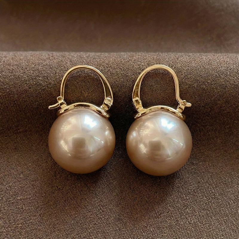 Touch of Pearls Earrings